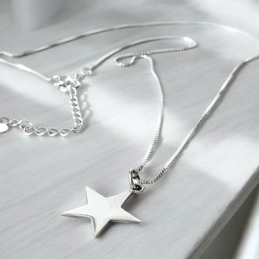 Collar estrella plata 925