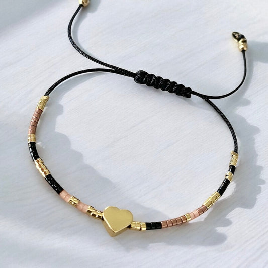 Pulsera hilo mijuki mini corazón pasado oro